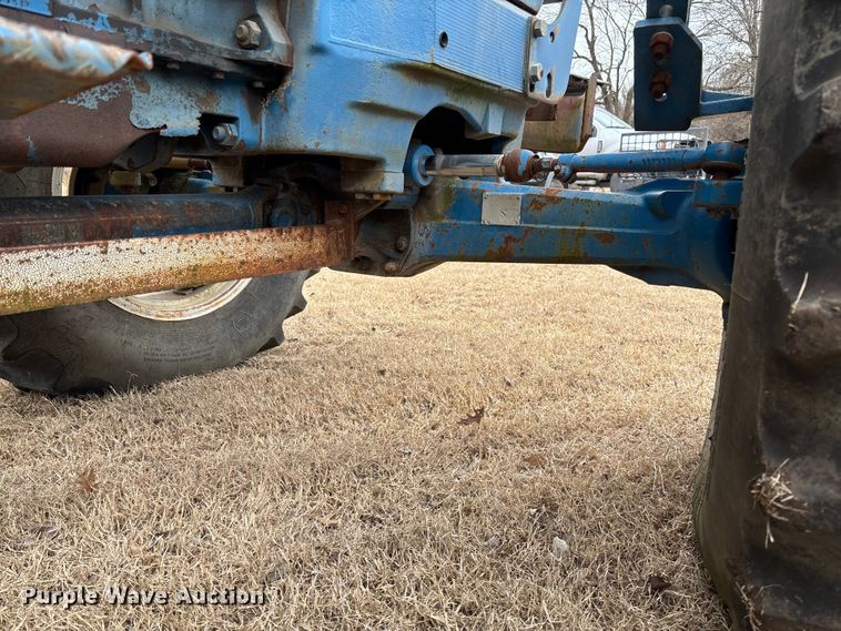 image for item FI1542 Ford 7710 MFWD tractor