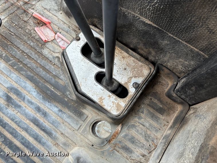 image for item FI1542 Ford 7710 MFWD tractor