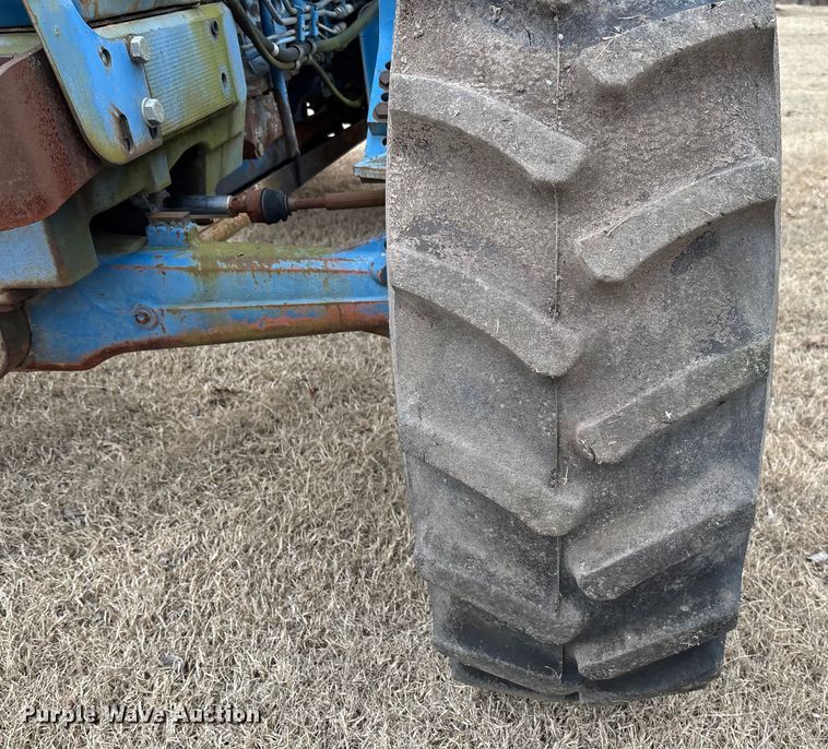 image for item FI1542 Ford 7710 MFWD tractor