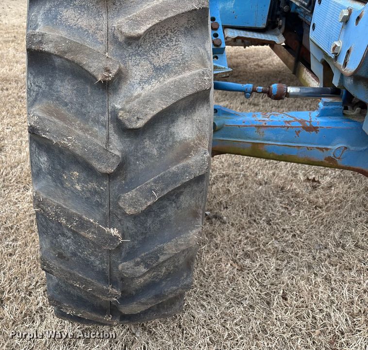 image for item FI1542 Ford 7710 MFWD tractor