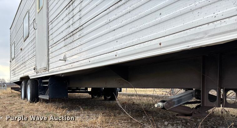 image for item FI1570 2005 Gulf Stream Cavalier camper