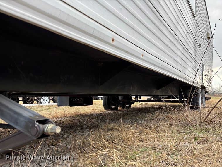 image for item FI1570 2005 Gulf Stream Cavalier camper