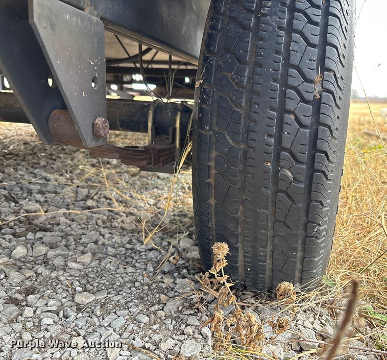 image for item FI1570 2005 Gulf Stream Cavalier camper