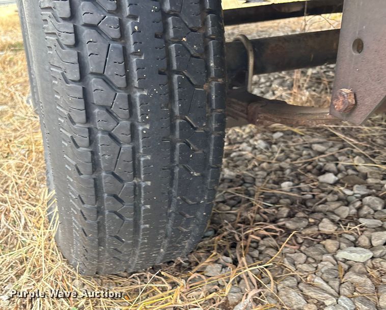 image for item FI1570 2005 Gulf Stream Cavalier camper