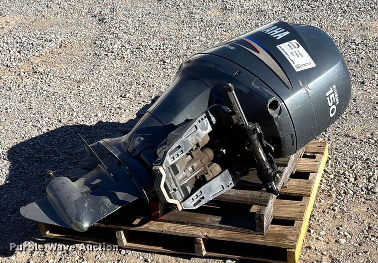 image for item FK2517 2004 Yamaha 150 F150TLRC boat engine