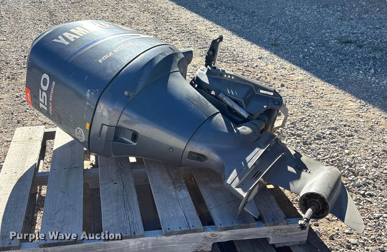 image for item FK2517 2004 Yamaha 150 F150TLRC boat engine