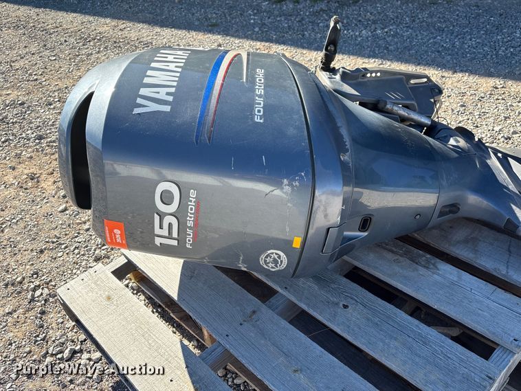 image for item FK2517 2004 Yamaha 150 F150TLRC boat engine