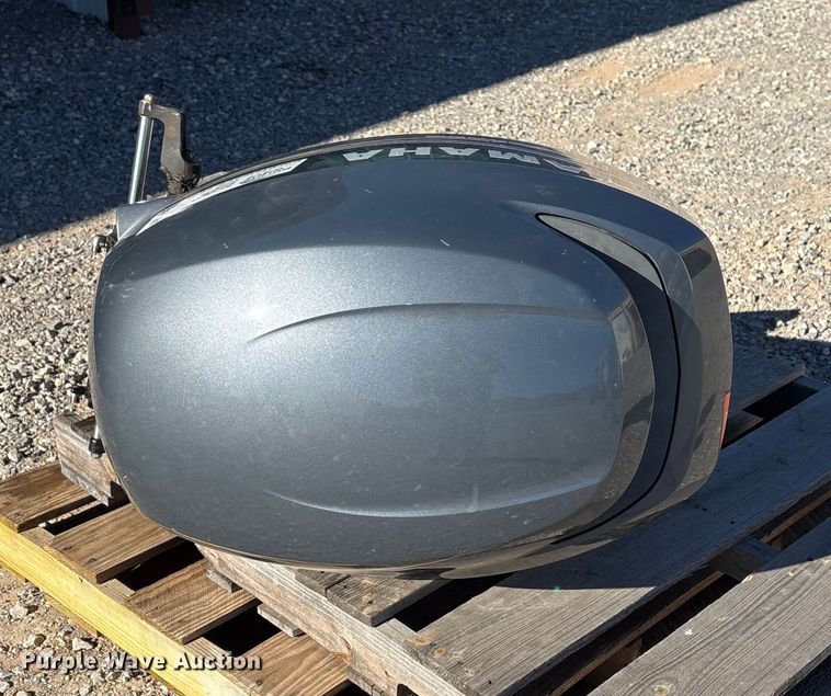 image for item FK2517 2004 Yamaha 150 F150TLRC boat engine