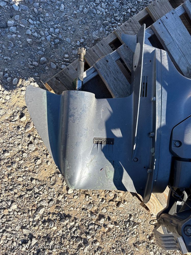 image for item FK2517 2004 Yamaha 150 F150TLRC boat engine