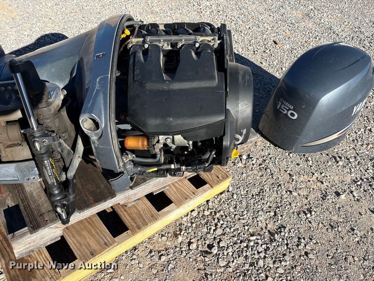 image for item FK2517 2004 Yamaha 150 F150TLRC boat engine