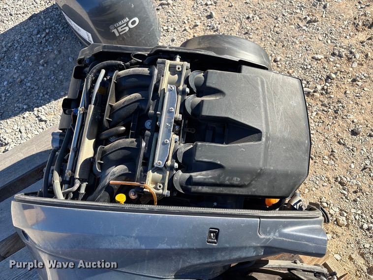 image for item FK2517 2004 Yamaha 150 F150TLRC boat engine