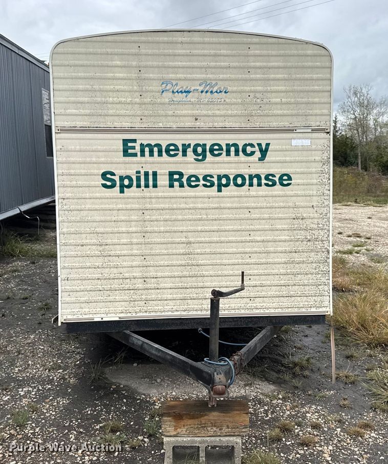 image for item DO2386 1993 Play-Mor enclosed cargo trailer