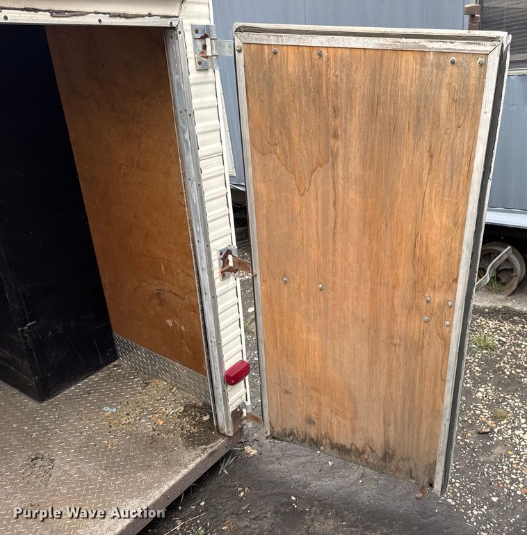 image for item DO2386 1993 Play-Mor enclosed cargo trailer