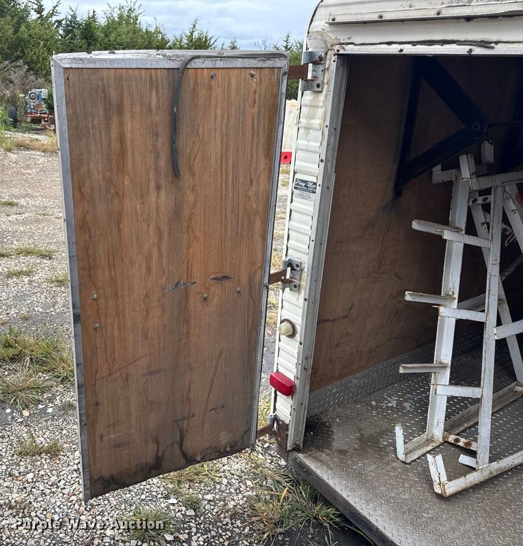 image for item DO2386 1993 Play-Mor enclosed cargo trailer