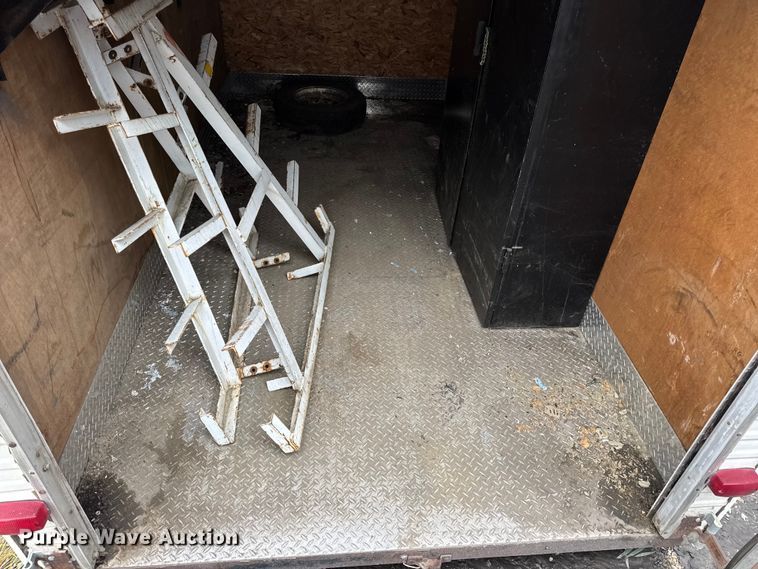 image for item DO2386 1993 Play-Mor enclosed cargo trailer