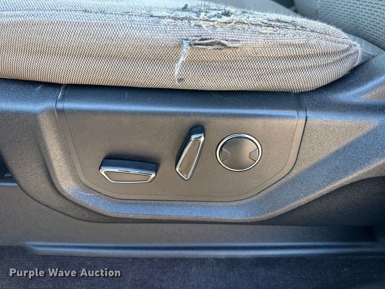 image for item DQ4191 2017 Ford F150 Ext. Cab pickup truck