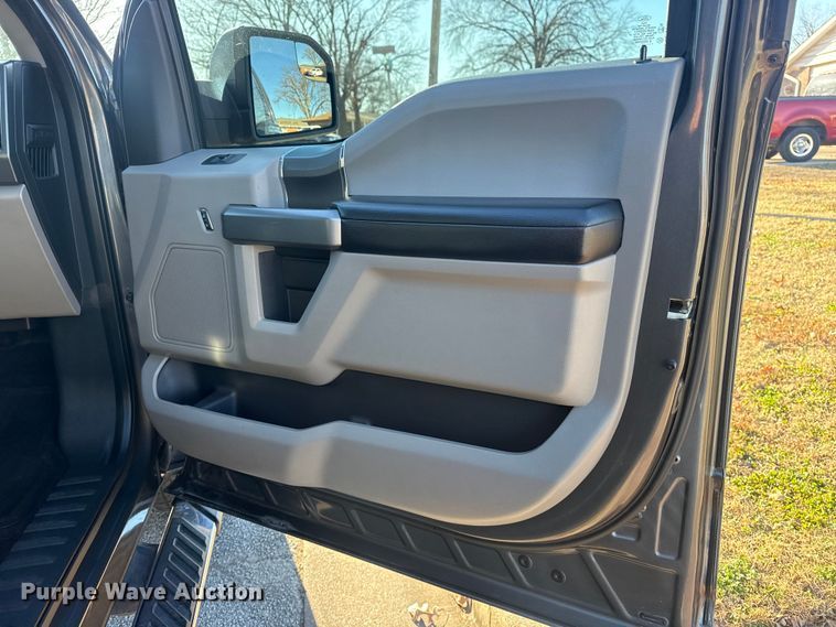 image for item DQ4191 2017 Ford F150 Ext. Cab pickup truck