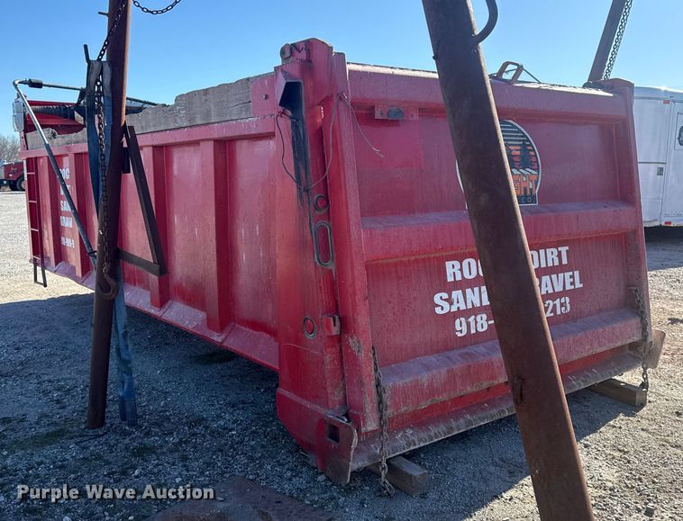 image for item DQ4192 Dump bed