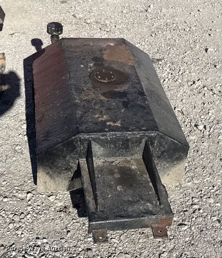 image for item DQ4192 Dump bed