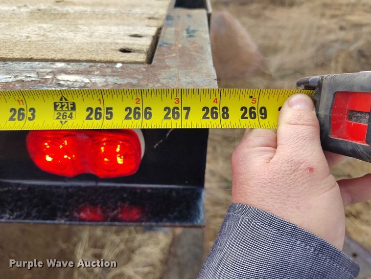 image for item DT0828 1995 Chevrolet Kodiak C6500 flatbed truck