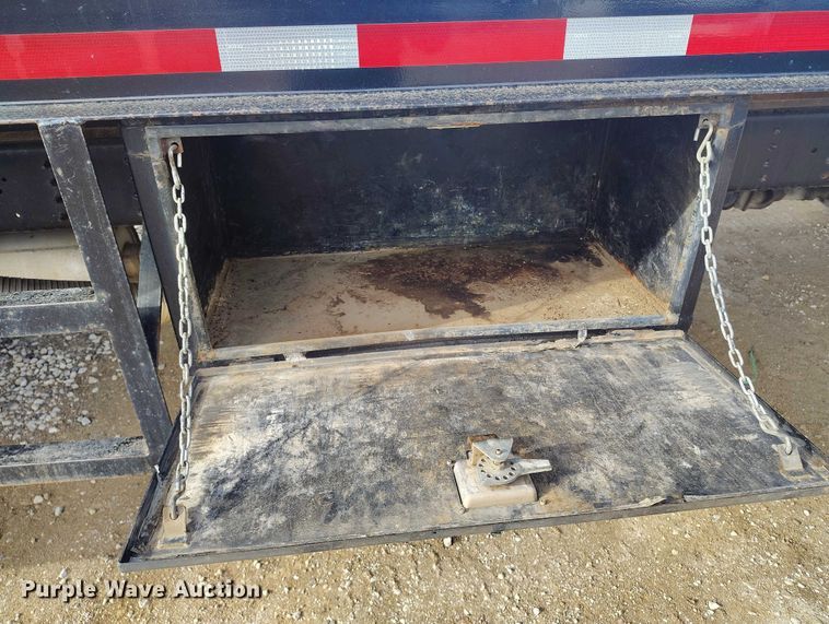 image for item DT0828 1995 Chevrolet Kodiak C6500 flatbed truck