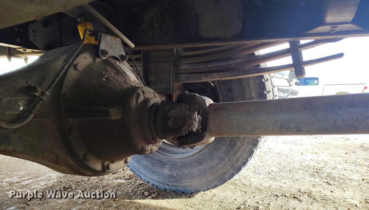 image for item DT0828 1995 Chevrolet Kodiak C6500 flatbed truck