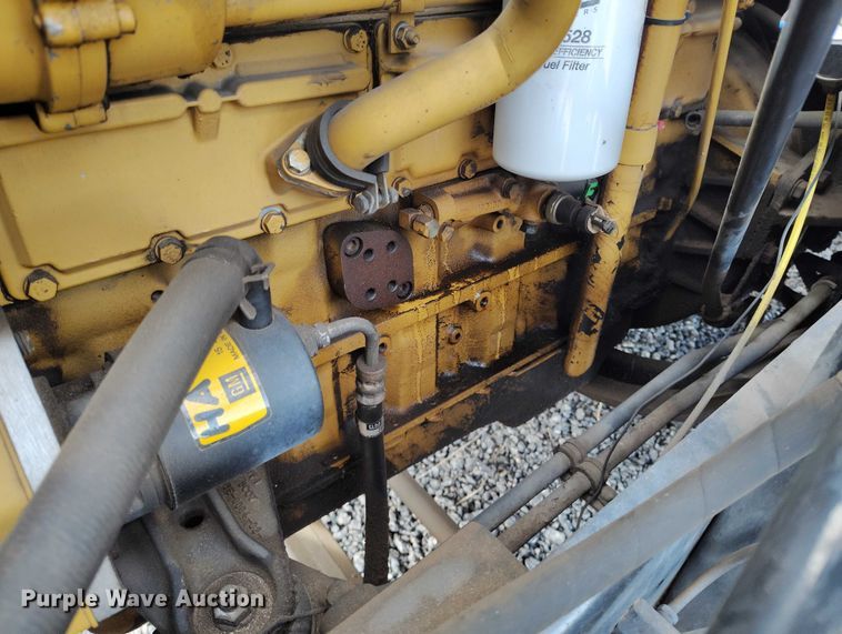 image for item DT0828 1995 Chevrolet Kodiak C6500 flatbed truck