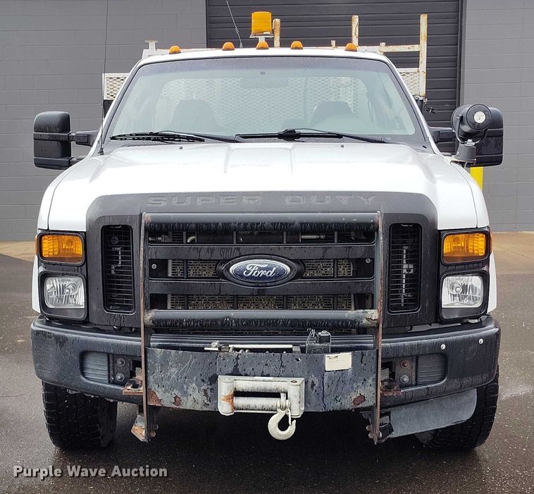 image for item DT0845 2009 Ford F350 Super Duty XL utility bed pickup truck