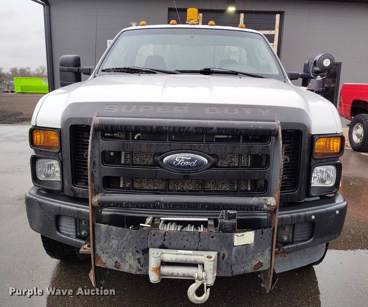 image for item DT0845 2009 Ford F350 Super Duty XL utility bed pickup truck