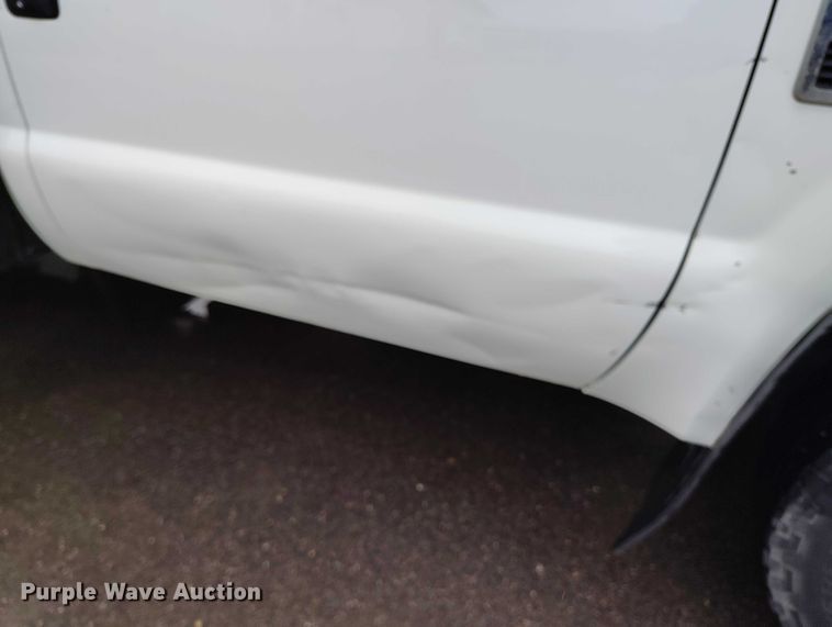 image for item DT0845 2009 Ford F350 Super Duty XL utility bed pickup truck