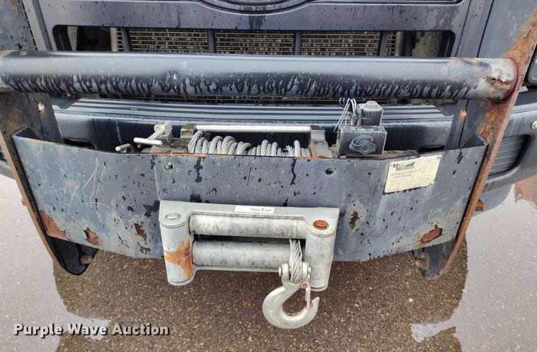 image for item DT0845 2009 Ford F350 Super Duty XL utility bed pickup truck