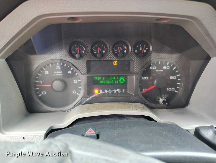 image for item DT0845 2009 Ford F350 Super Duty XL utility bed pickup truck