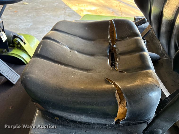 image for item DT2777 Clark C500-YS80 forklift