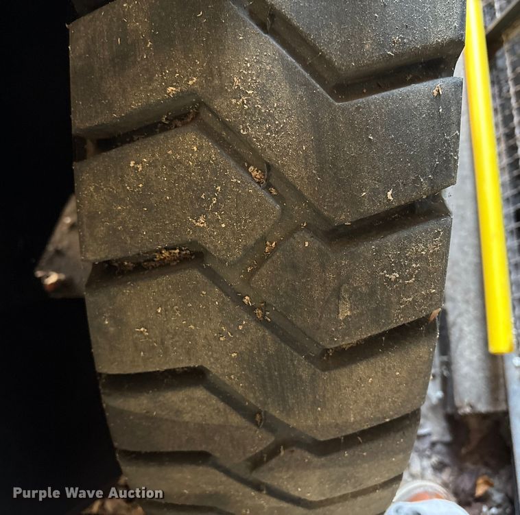 image for item DT2777 Clark C500-YS80 forklift