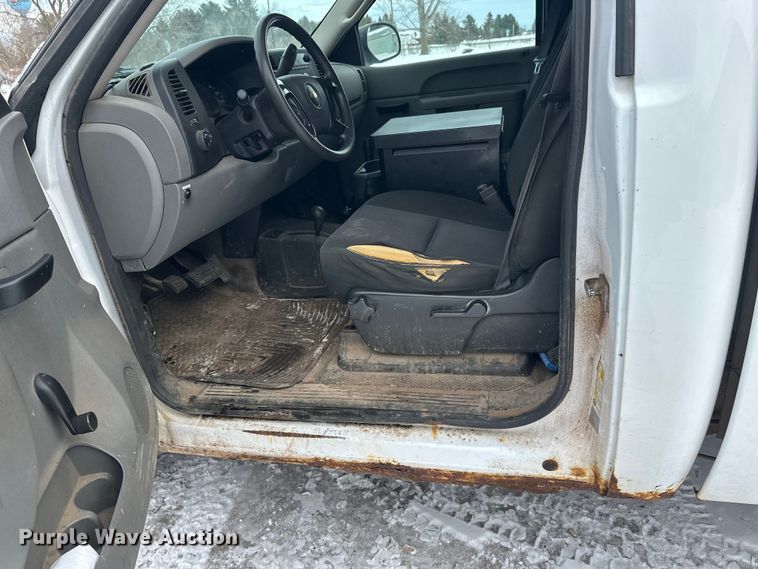 image for item DT6495 2012 Chevrolet Silverado 1500 pickup truck