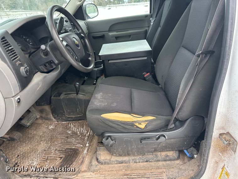 image for item DT6495 2012 Chevrolet Silverado 1500 pickup truck