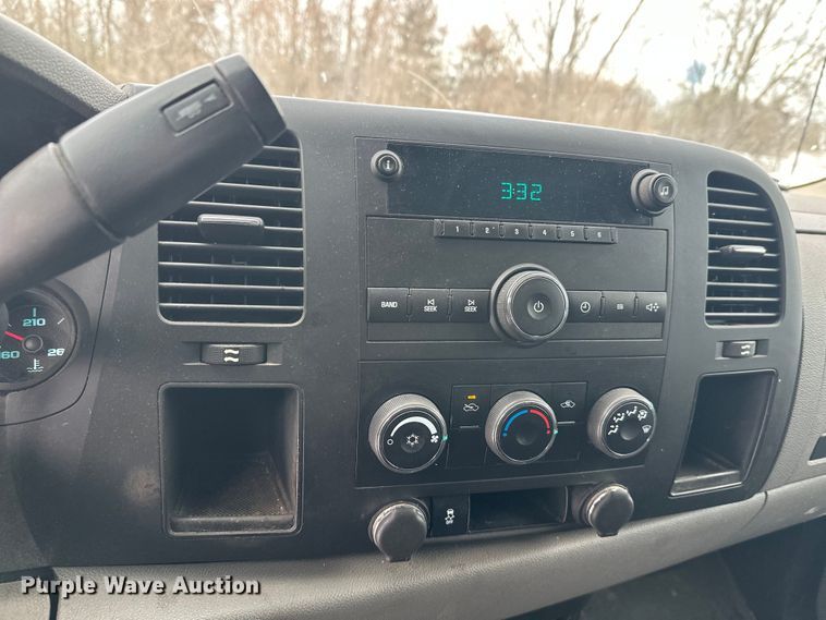 image for item DT6495 2012 Chevrolet Silverado 1500 pickup truck