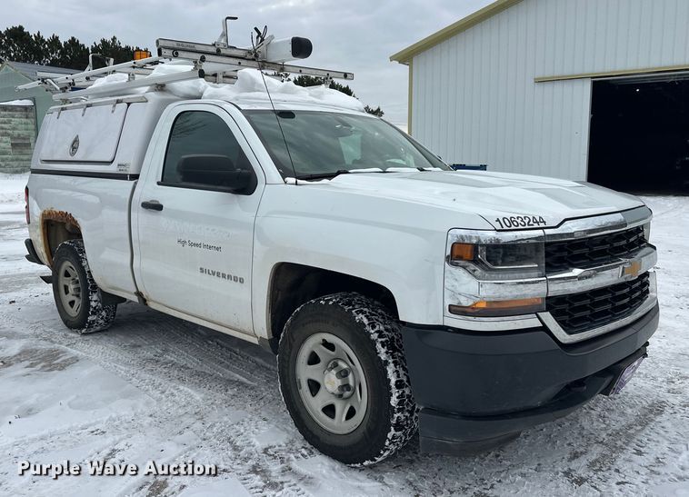 image for item DT6496 2016 Chevrolet Silverado 1500 pickup truck