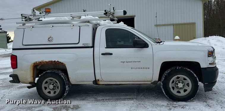 image for item DT6496 2016 Chevrolet Silverado 1500 pickup truck