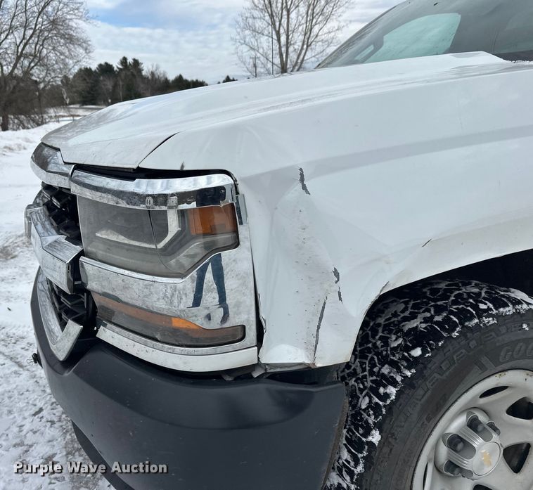 image for item DT6496 2016 Chevrolet Silverado 1500 pickup truck