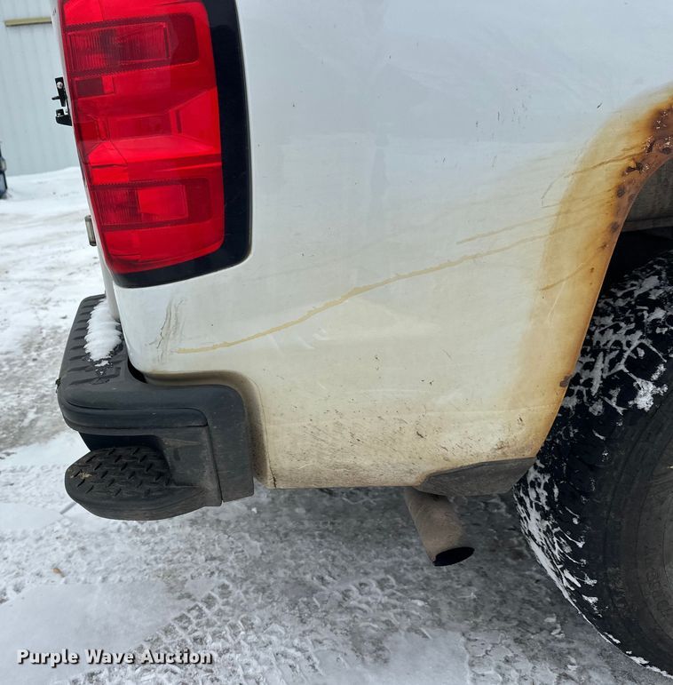 image for item DT6496 2016 Chevrolet Silverado 1500 pickup truck