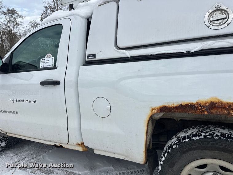 image for item DT6496 2016 Chevrolet Silverado 1500 pickup truck