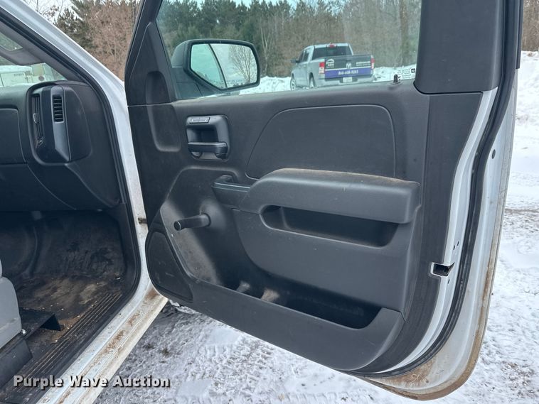 image for item DT6496 2016 Chevrolet Silverado 1500 pickup truck