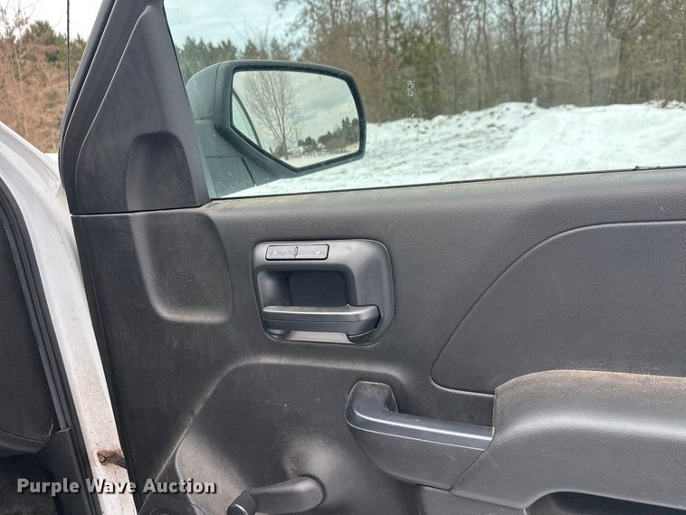 image for item DT6496 2016 Chevrolet Silverado 1500 pickup truck