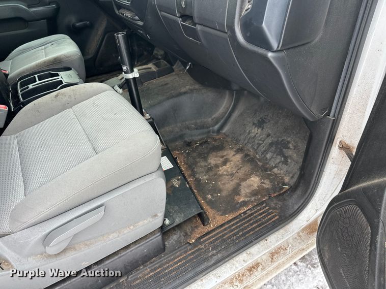 image for item DT6496 2016 Chevrolet Silverado 1500 pickup truck