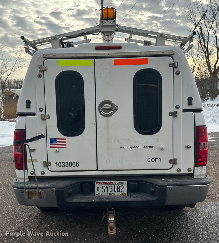 image for item DT6498 2013 Chevrolet Silverado 1500 pickup truck