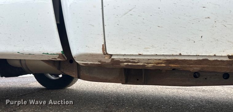 image for item DT6498 2013 Chevrolet Silverado 1500 pickup truck