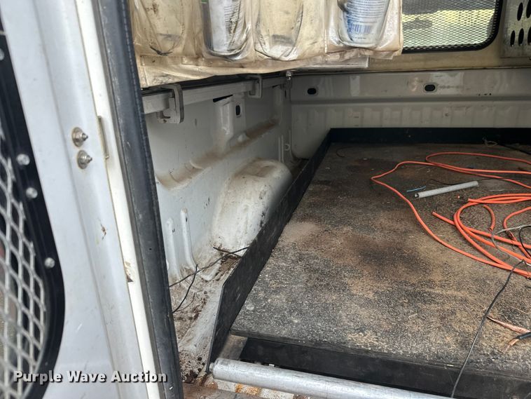 image for item DT6498 2013 Chevrolet Silverado 1500 pickup truck