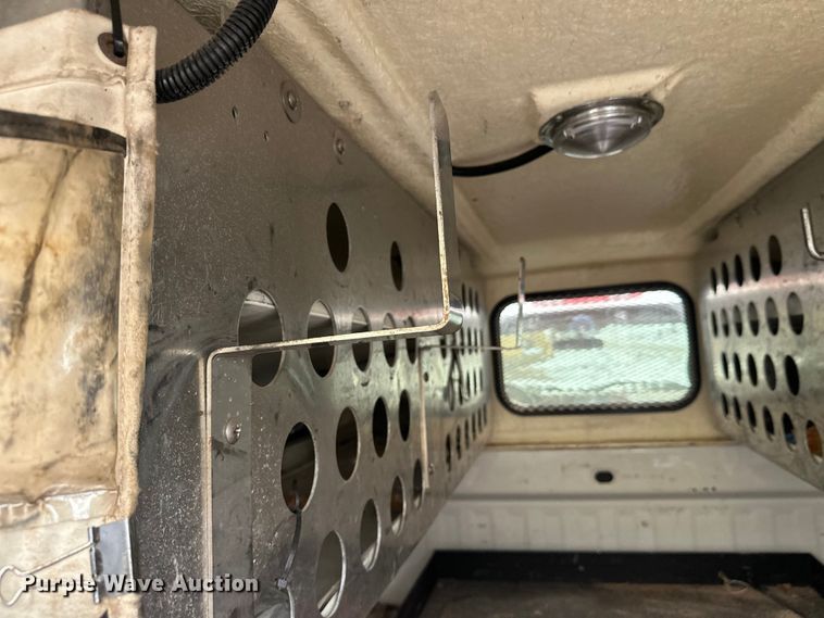 image for item DT6498 2013 Chevrolet Silverado 1500 pickup truck