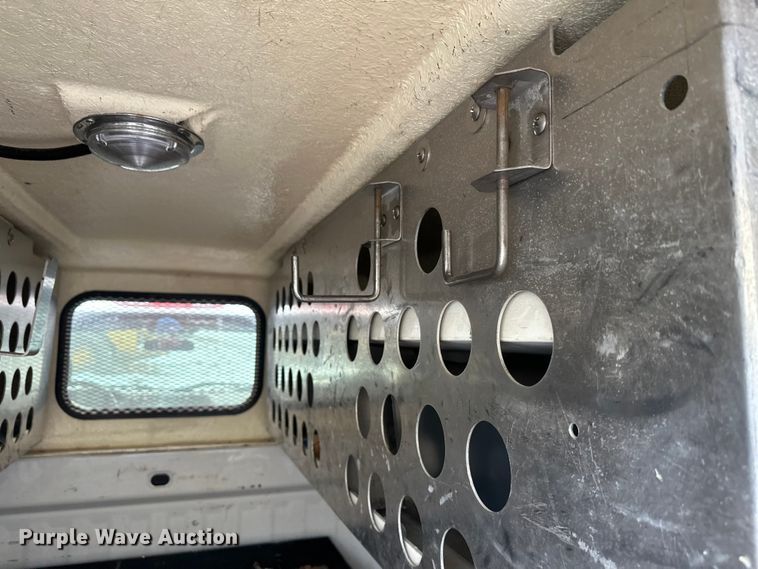 image for item DT6498 2013 Chevrolet Silverado 1500 pickup truck